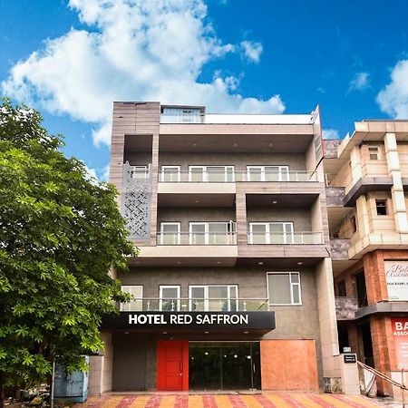 Hotel Red Saffron Nova Deli Exterior foto