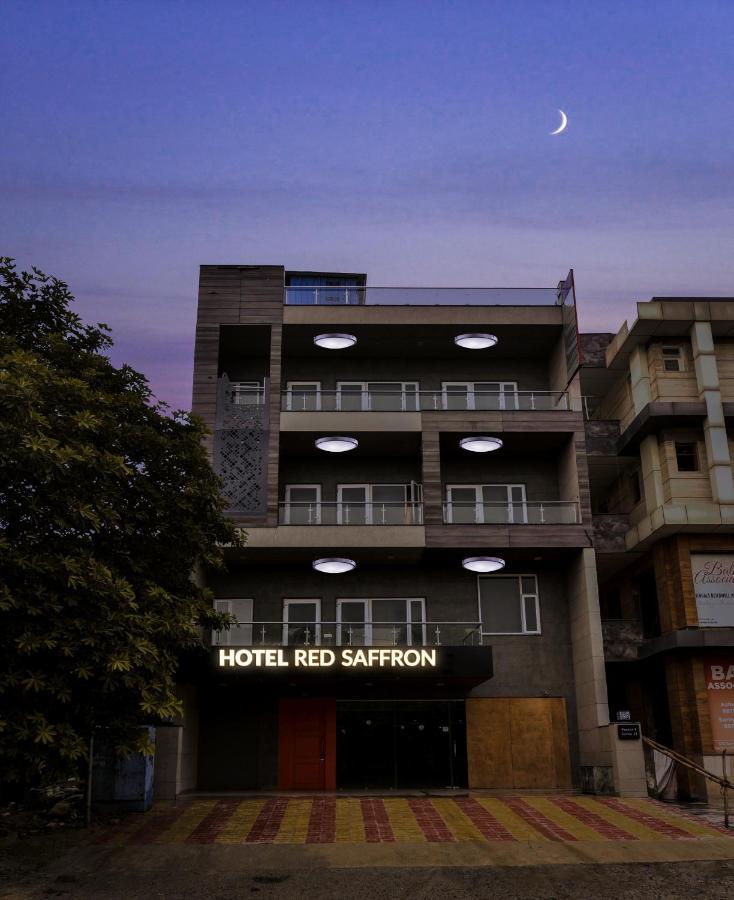Hotel Red Saffron Nova Deli Exterior foto